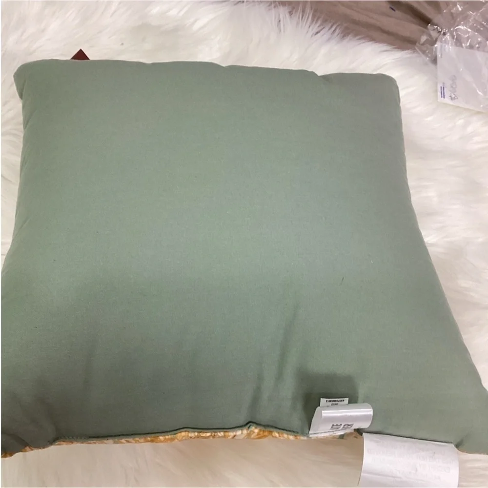 Celebrate Together by Kohls Fall Welcomes You decorative pillow NWT